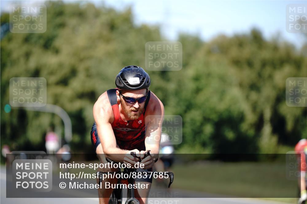 07.09.2025 - 19. Norderstedt Triathlon Michael Burmester http://msf.ph/oto/8837685 07.09.2025 14:19:44 Radfahren 959, 961, 992 meine-sportfotos.de