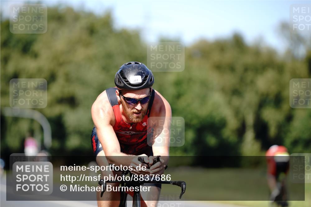 07.09.2025 - 19. Norderstedt Triathlon Michael Burmester http://msf.ph/oto/8837686 07.09.2025 14:19:44 Radfahren 959, 961, 992 meine-sportfotos.de