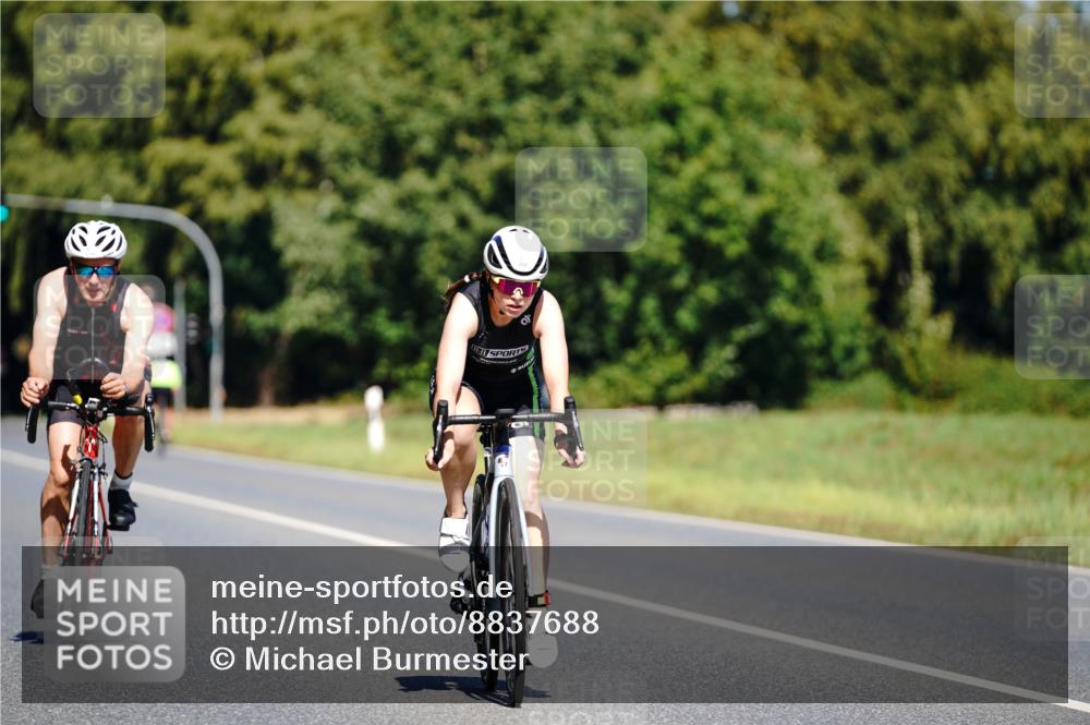07.09.2025 - 19. Norderstedt Triathlon Michael Burmester http://msf.ph/oto/8837688 07.09.2025 12:55:59 Radfahren 177, 707, 1391 meine-sportfotos.de