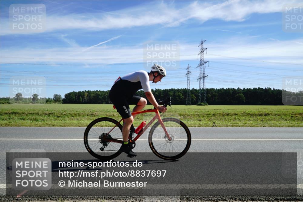 07.09.2025 - 19. Norderstedt Triathlon Michael Burmester http://msf.ph/oto/8837697 07.09.2025 12:03:29 Radfahren 849, 1387 meine-sportfotos.de