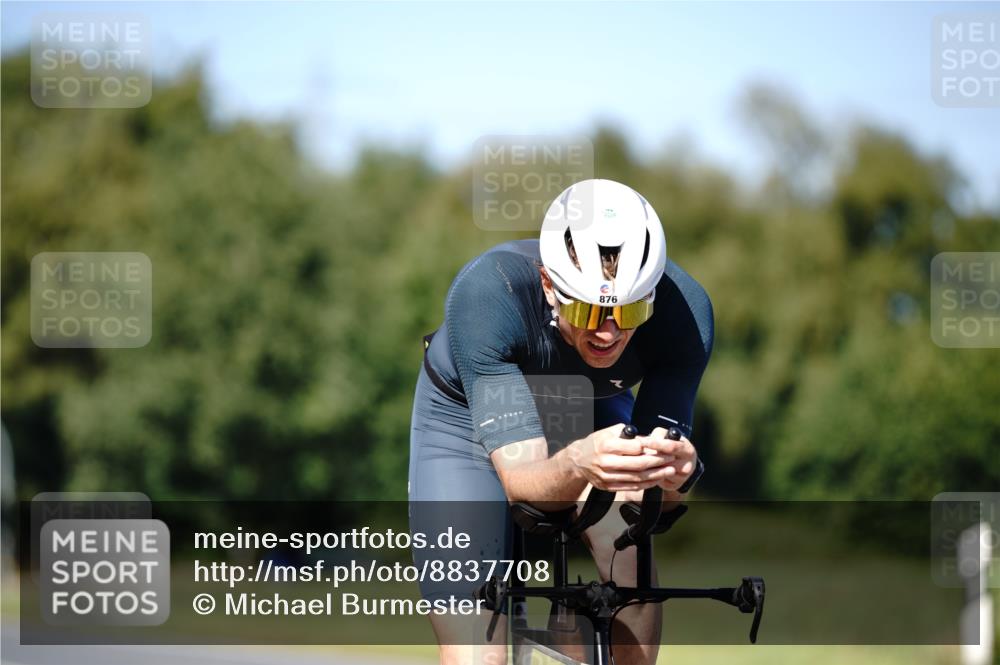 07.09.2025 - 19. Norderstedt Triathlon Michael Burmester http://msf.ph/oto/8837708 07.09.2025 14:20:00 Radfahren 876, 989, 1457, 1468 meine-sportfotos.de