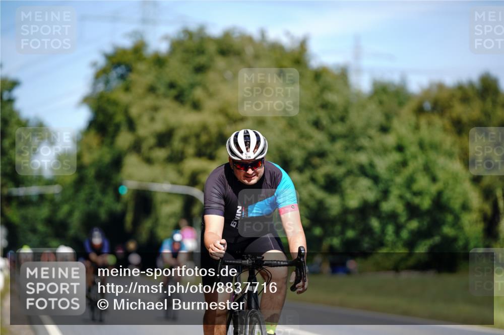 07.09.2025 - 19. Norderstedt Triathlon Michael Burmester http://msf.ph/oto/8837716 07.09.2025 12:56:10 Radfahren 336 meine-sportfotos.de