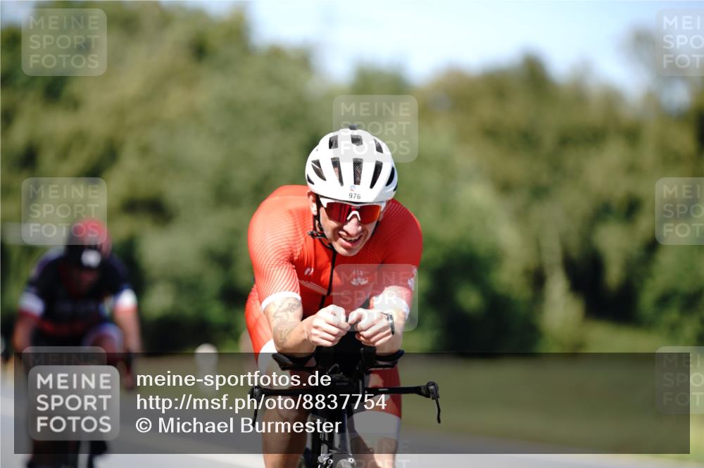 07.09.2025 - 19. Norderstedt Triathlon Michael Burmester http://msf.ph/oto/8837754 07.09.2025 14:20:20 Radfahren 896, 976, 987, 1434 meine-sportfotos.de