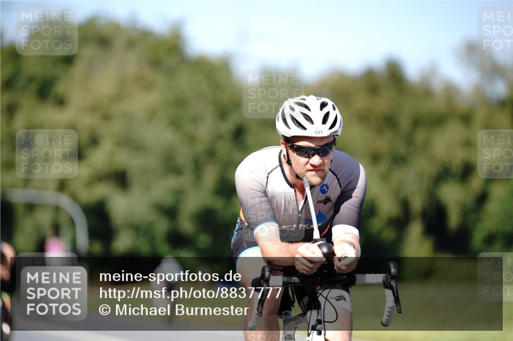 07.09.2025 - 19. Norderstedt Triathlon Michael Burmester http://msf.ph/oto/8837777 07.09.2025 14:20:58 Radfahren 991, 1007 meine-sportfotos.de
