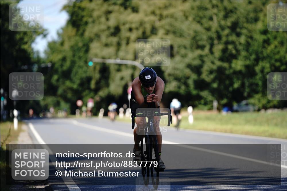 07.09.2025 - 19. Norderstedt Triathlon Michael Burmester http://msf.ph/oto/8837779 07.09.2025 14:20:59 Radfahren 991, 1007 meine-sportfotos.de