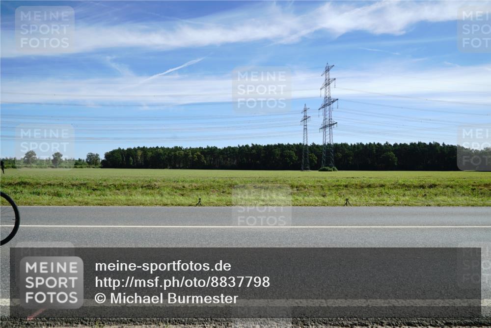 07.09.2025 - 19. Norderstedt Triathlon Michael Burmester http://msf.ph/oto/8837798 07.09.2025 12:03:52 Radfahren 149, 859, 1319 meine-sportfotos.de