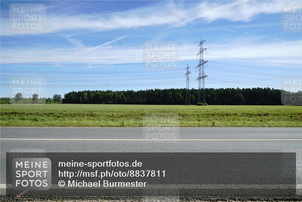 07.09.2025 - 19. Norderstedt Triathlon Michael Burmester http://msf.ph/oto/8837811 07.09.2025 12:04:02 Radfahren  meine-sportfotos.de