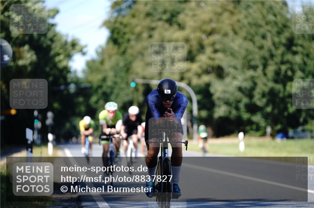 07.09.2025 - 19. Norderstedt Triathlon Michael Burmester http://msf.ph/oto/8837827 07.09.2025 14:22:29 Radfahren 980, 1004, 1025 meine-sportfotos.de