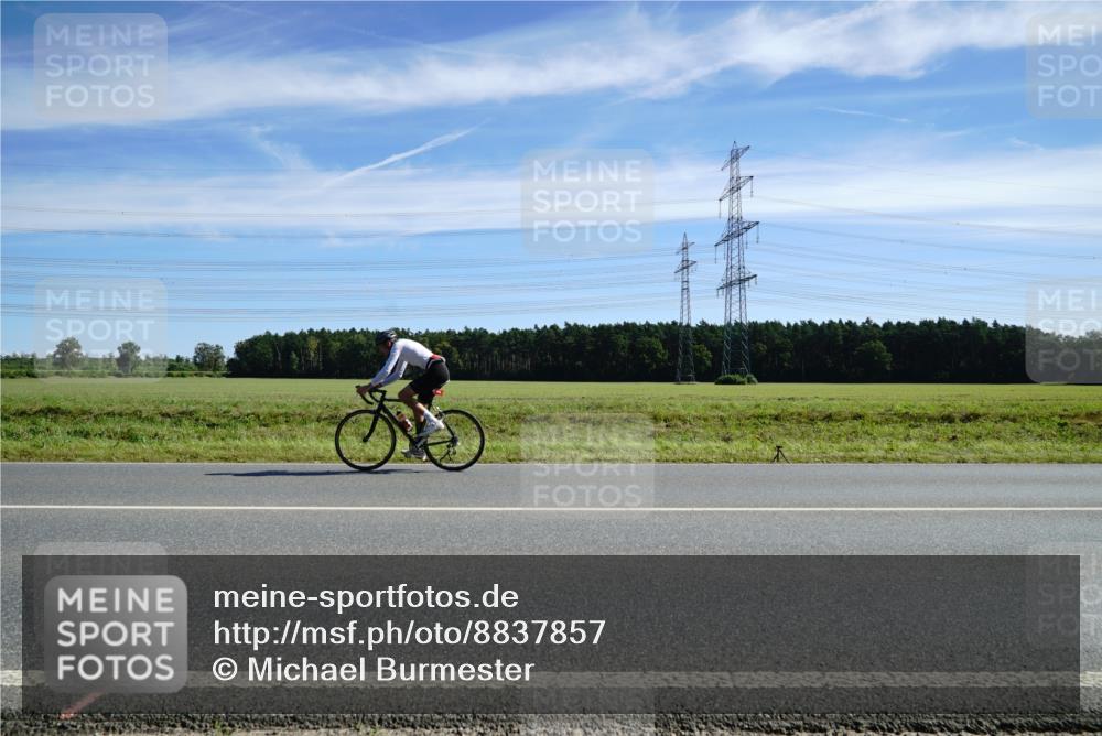 07.09.2025 - 19. Norderstedt Triathlon Michael Burmester http://msf.ph/oto/8837857 07.09.2025 12:04:10 Radfahren 293, 791, 1369 meine-sportfotos.de