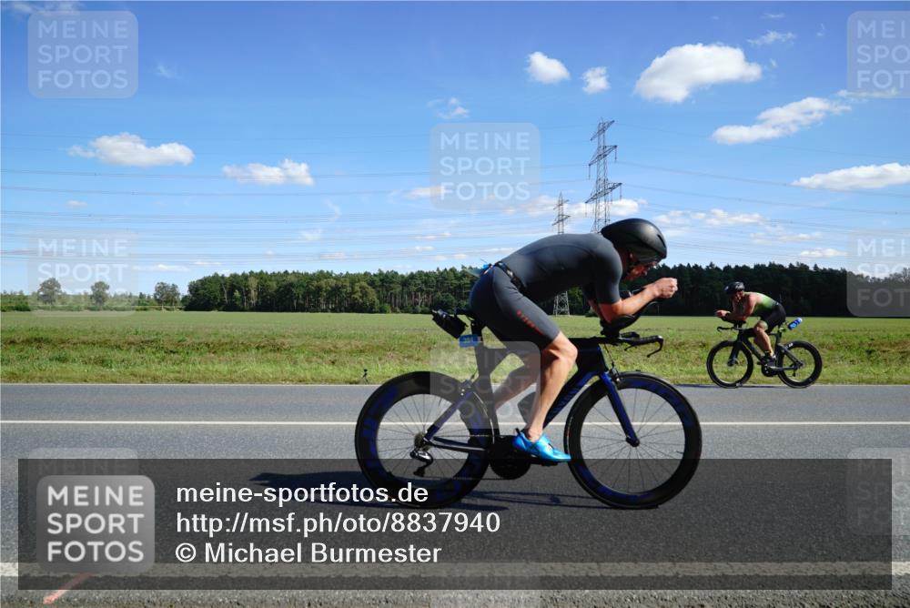 07.09.2025 - 19. Norderstedt Triathlon Michael Burmester http://msf.ph/oto/8837940 07.09.2025 14:13:22 Radfahren 394, 863, 965 meine-sportfotos.de