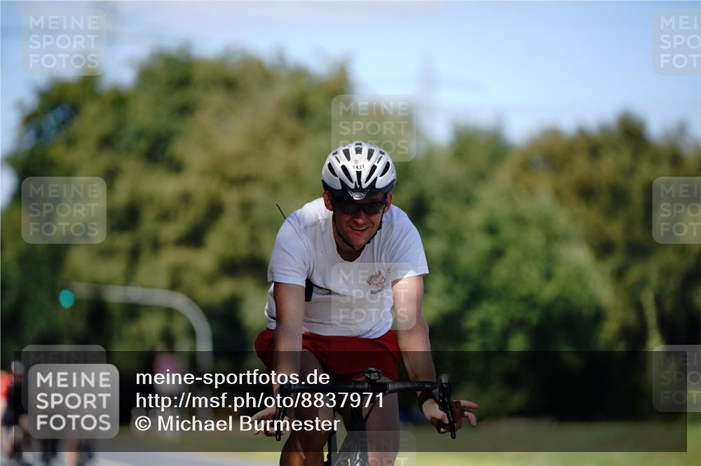 07.09.2025 - 19. Norderstedt Triathlon Michael Burmester http://msf.ph/oto/8837971 07.09.2025 14:24:04 Radfahren 965, 970, 985, 1039, 1431 meine-sportfotos.de