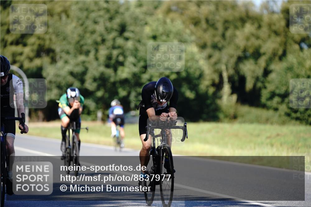 07.09.2025 - 19. Norderstedt Triathlon Michael Burmester http://msf.ph/oto/8837977 07.09.2025 14:24:06 Radfahren 410, 965, 970, 996, 1431, 1505 meine-sportfotos.de