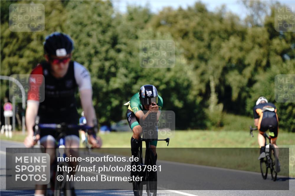 07.09.2025 - 19. Norderstedt Triathlon Michael Burmester http://msf.ph/oto/8837981 07.09.2025 14:24:07 Radfahren 410, 965, 970, 996, 1431, 1505 meine-sportfotos.de