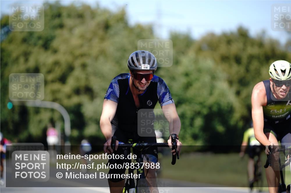 07.09.2025 - 19. Norderstedt Triathlon Michael Burmester http://msf.ph/oto/8837988 07.09.2025 14:24:09 Radfahren 410, 965, 970, 996, 1018, 1505 meine-sportfotos.de