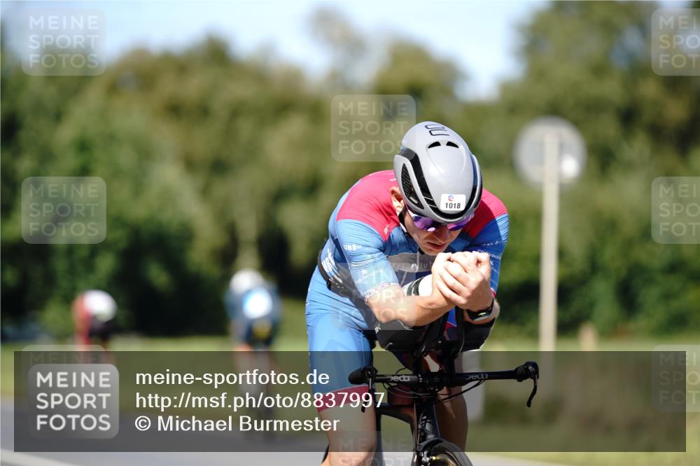 07.09.2025 - 19. Norderstedt Triathlon Michael Burmester http://msf.ph/oto/8837997 07.09.2025 14:24:12 Radfahren 410, 996, 1018 meine-sportfotos.de