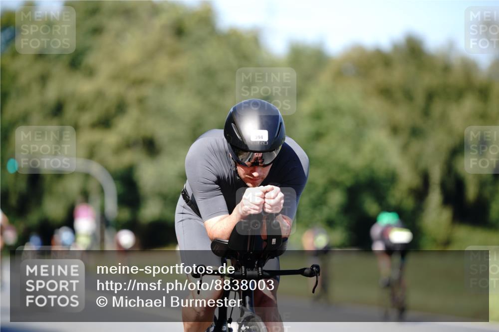 07.09.2025 - 19. Norderstedt Triathlon Michael Burmester http://msf.ph/oto/8838003 07.09.2025 14:24:17 Radfahren 392, 394 meine-sportfotos.de