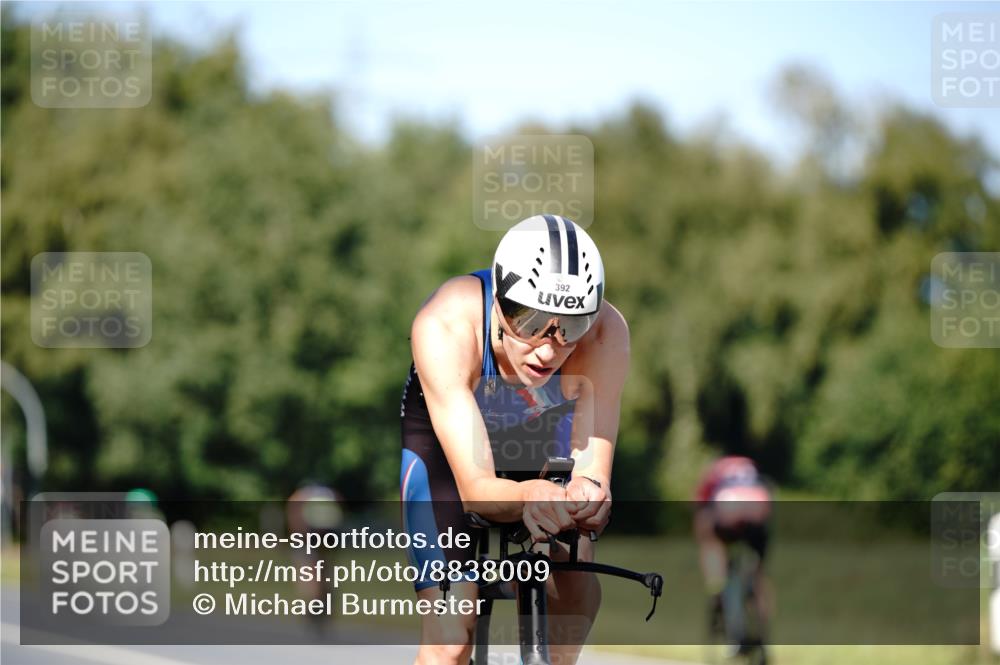 07.09.2025 - 19. Norderstedt Triathlon Michael Burmester http://msf.ph/oto/8838009 07.09.2025 14:24:19 Radfahren 392, 394 meine-sportfotos.de