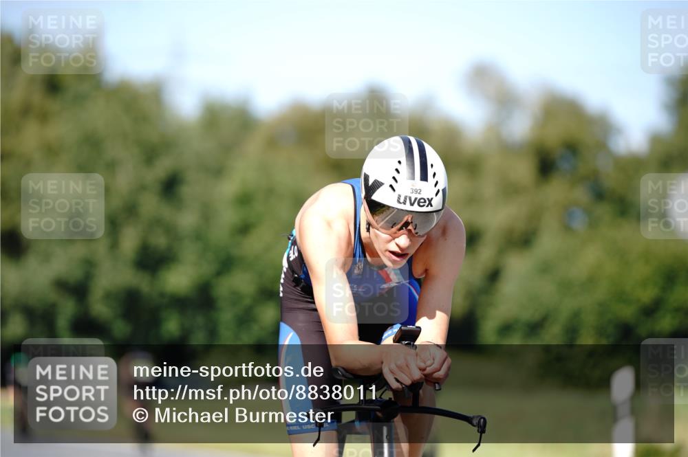 07.09.2025 - 19. Norderstedt Triathlon Michael Burmester http://msf.ph/oto/8838011 07.09.2025 14:24:19 Radfahren 392, 394 meine-sportfotos.de