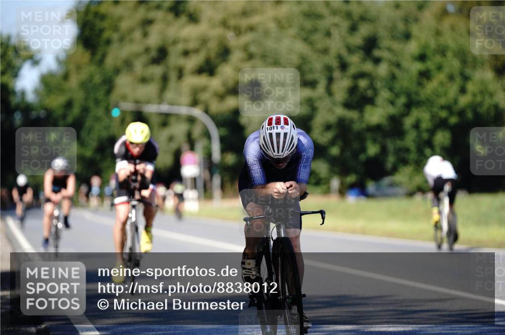 07.09.2025 - 19. Norderstedt Triathlon Michael Burmester http://msf.ph/oto/8838012 07.09.2025 14:24:24 Radfahren 978, 1011 meine-sportfotos.de