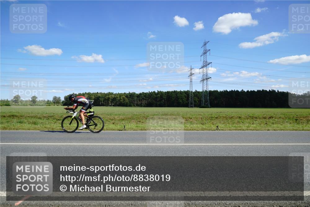 07.09.2025 - 19. Norderstedt Triathlon Michael Burmester http://msf.ph/oto/8838019 07.09.2025 14:13:43 Radfahren  meine-sportfotos.de