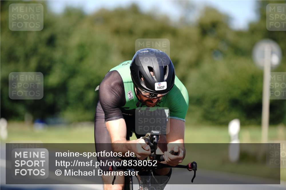 07.09.2025 - 19. Norderstedt Triathlon Michael Burmester http://msf.ph/oto/8838052 07.09.2025 14:25:01 Radfahren 1019, 1037 meine-sportfotos.de