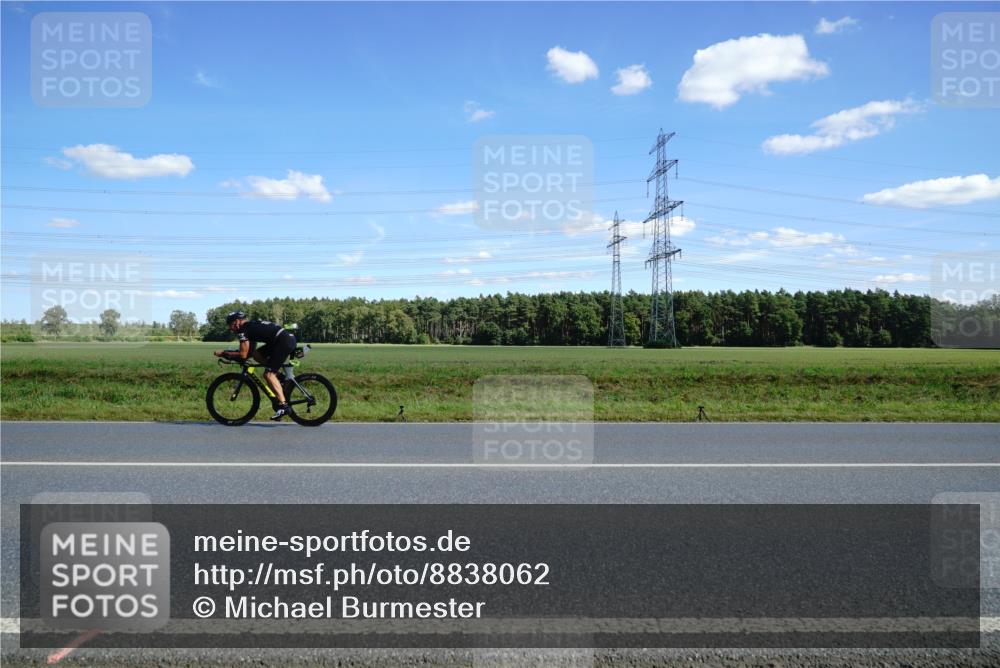 07.09.2025 - 19. Norderstedt Triathlon Michael Burmester http://msf.ph/oto/8838062 07.09.2025 14:13:56 Radfahren 905, 978, 985, 1011, 1465, 1471 meine-sportfotos.de