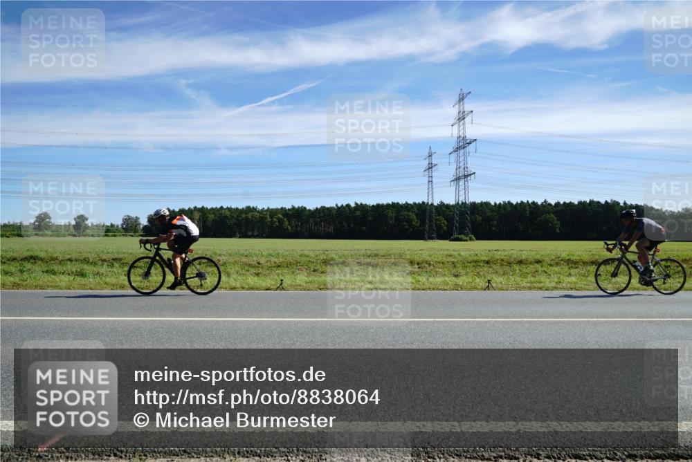 07.09.2025 - 19. Norderstedt Triathlon Michael Burmester http://msf.ph/oto/8838064 07.09.2025 12:05:03 Radfahren 763, 852 meine-sportfotos.de
