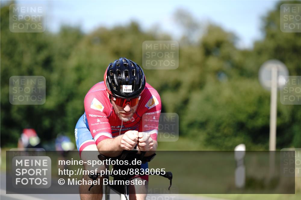 07.09.2025 - 19. Norderstedt Triathlon Michael Burmester http://msf.ph/oto/8838065 07.09.2025 14:25:04 Radfahren 908, 1019, 1037 meine-sportfotos.de