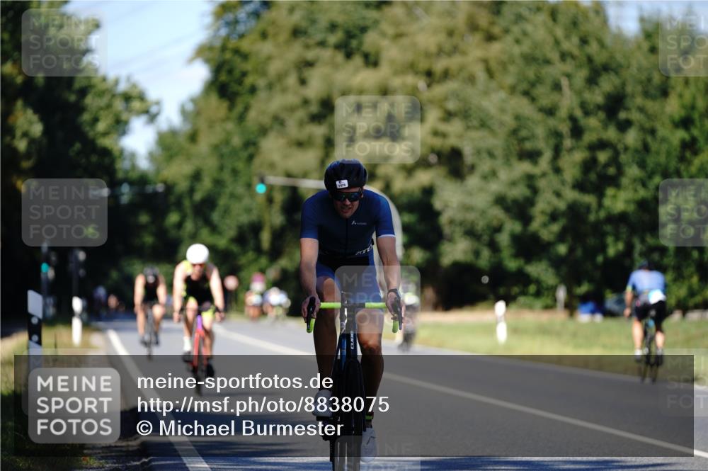07.09.2025 - 19. Norderstedt Triathlon Michael Burmester http://msf.ph/oto/8838075 07.09.2025 14:25:09 Radfahren 908, 1017, 1478 meine-sportfotos.de