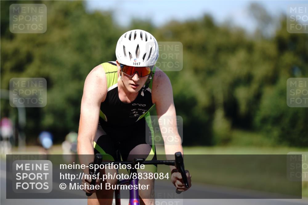 07.09.2025 - 19. Norderstedt Triathlon Michael Burmester http://msf.ph/oto/8838084 07.09.2025 14:25:12 Radfahren 888, 1017, 1478 meine-sportfotos.de