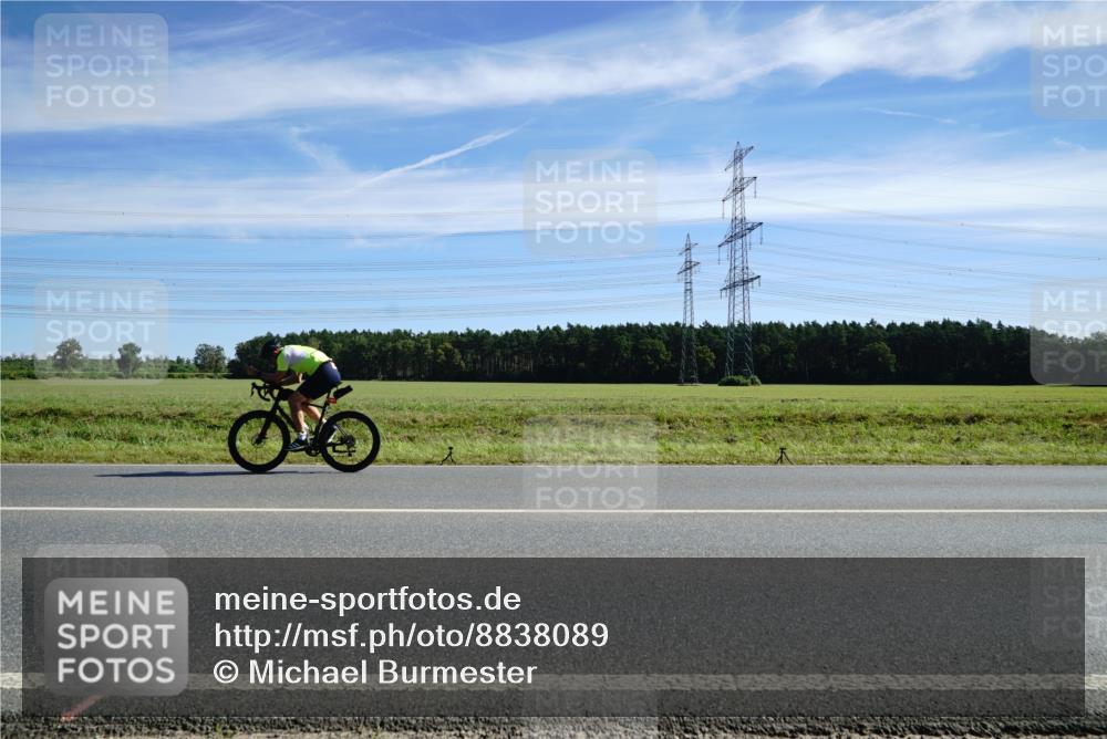 07.09.2025 - 19. Norderstedt Triathlon Michael Burmester http://msf.ph/oto/8838089 07.09.2025 12:05:06 Radfahren 852 meine-sportfotos.de