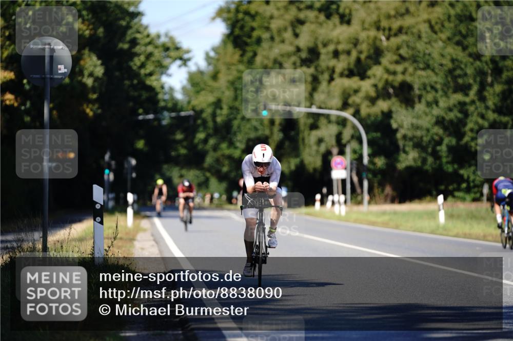 07.09.2025 - 19. Norderstedt Triathlon Michael Burmester http://msf.ph/oto/8838090 07.09.2025 14:25:22 Radfahren 361 meine-sportfotos.de