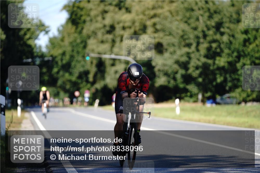 07.09.2025 - 19. Norderstedt Triathlon Michael Burmester http://msf.ph/oto/8838096 07.09.2025 14:25:28 Radfahren 958 meine-sportfotos.de