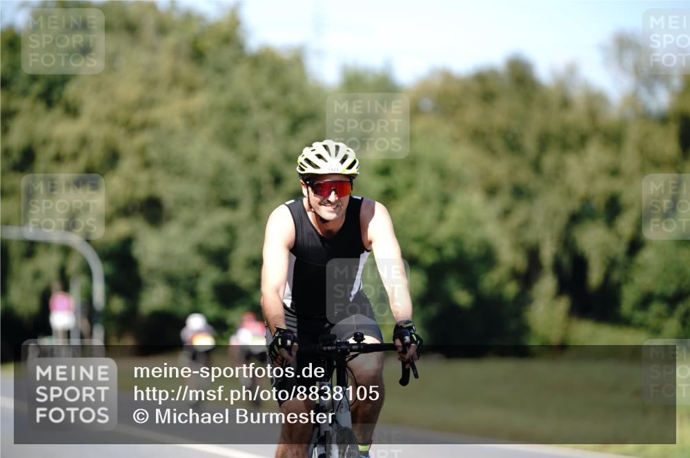 07.09.2025 - 19. Norderstedt Triathlon Michael Burmester http://msf.ph/oto/8838105 07.09.2025 14:25:35 Radfahren 1471 meine-sportfotos.de