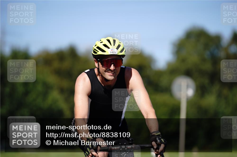 07.09.2025 - 19. Norderstedt Triathlon Michael Burmester http://msf.ph/oto/8838109 07.09.2025 14:25:36 Radfahren 1471 meine-sportfotos.de