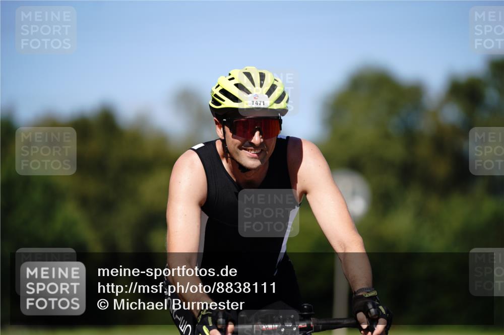07.09.2025 - 19. Norderstedt Triathlon Michael Burmester http://msf.ph/oto/8838111 07.09.2025 14:25:36 Radfahren 1471 meine-sportfotos.de