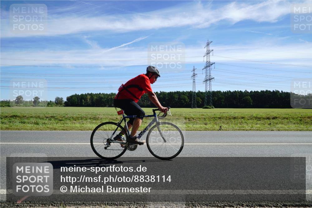 07.09.2025 - 19. Norderstedt Triathlon Michael Burmester http://msf.ph/oto/8838114 07.09.2025 12:05:18 Radfahren 168, 227, 720, 724, 727, 1311, 1339 meine-sportfotos.de