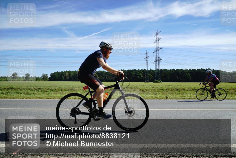 07.09.2025 - 19. Norderstedt Triathlon Michael Burmester http://msf.ph/oto/8838121 07.09.2025 12:05:18 Radfahren 168, 227, 720, 724, 727, 1311, 1339 meine-sportfotos.de