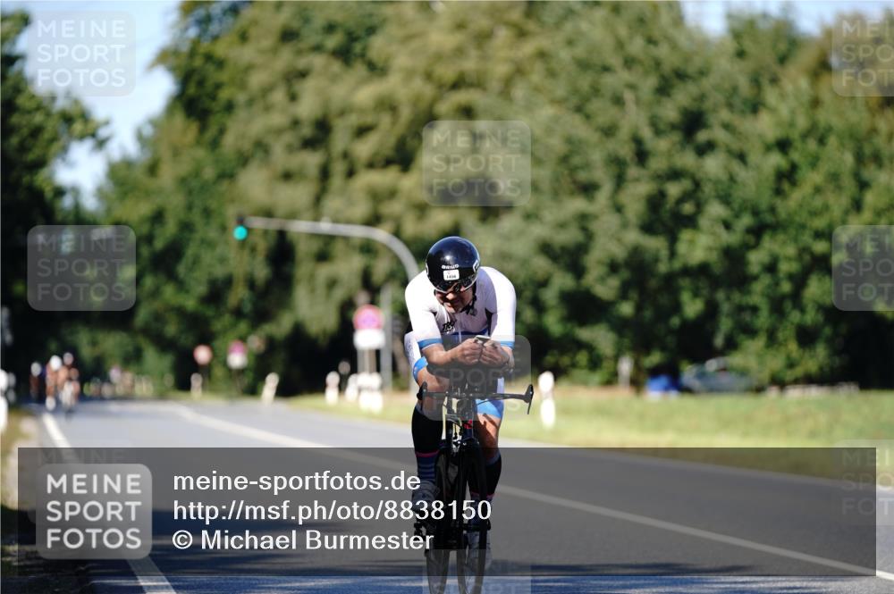 07.09.2025 - 19. Norderstedt Triathlon Michael Burmester http://msf.ph/oto/8838150 07.09.2025 14:26:12 Radfahren 1456 meine-sportfotos.de