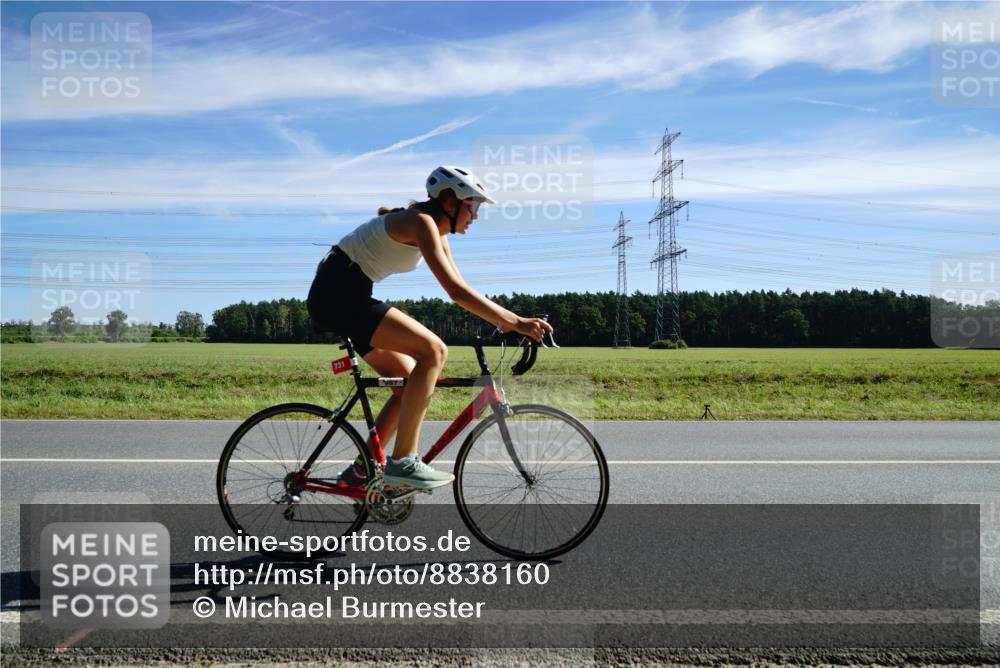 07.09.2025 - 19. Norderstedt Triathlon Michael Burmester http://msf.ph/oto/8838160 07.09.2025 12:05:25 Radfahren 169, 731 meine-sportfotos.de