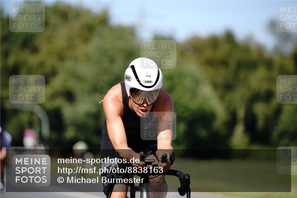 07.09.2025 - 19. Norderstedt Triathlon Michael Burmester http://msf.ph/oto/8838163 07.09.2025 14:26:27 Radfahren 469, 472, 475, 877 meine-sportfotos.de