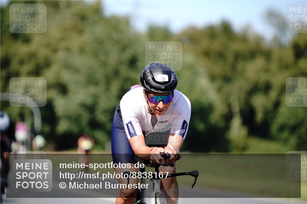 07.09.2025 - 19. Norderstedt Triathlon Michael Burmester http://msf.ph/oto/8838167 07.09.2025 14:26:28 Radfahren 469, 472, 475 meine-sportfotos.de