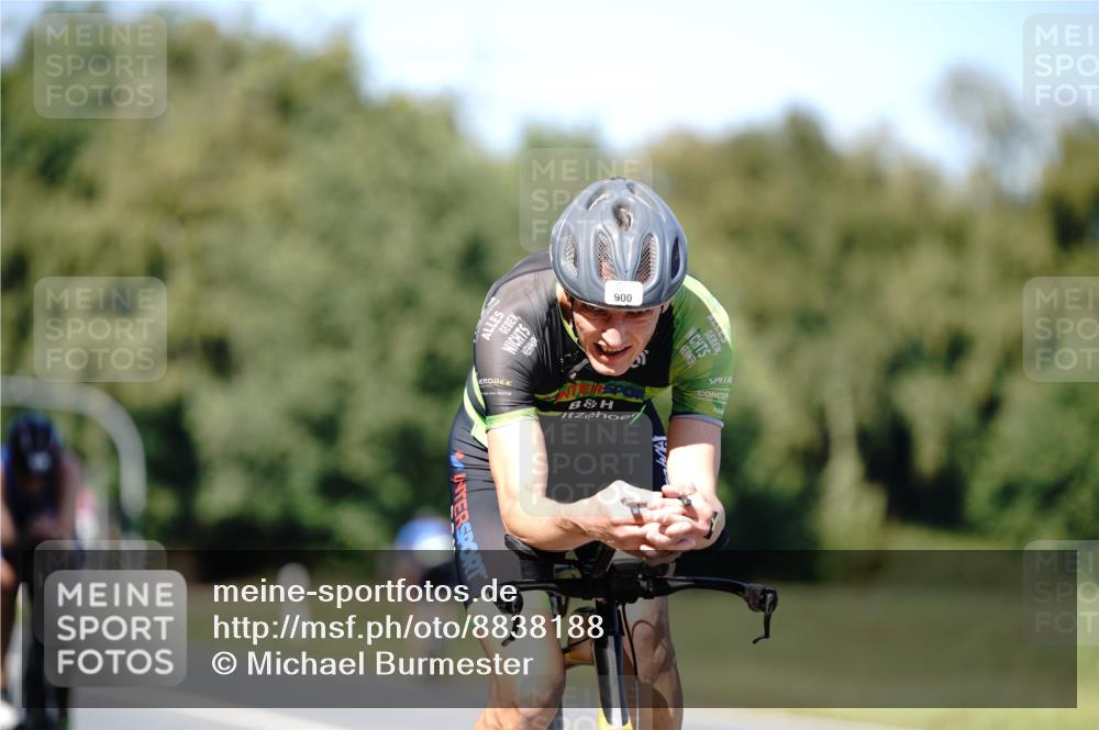 07.09.2025 - 19. Norderstedt Triathlon Michael Burmester http://msf.ph/oto/8838188 07.09.2025 14:26:46 Radfahren 900, 1042 meine-sportfotos.de