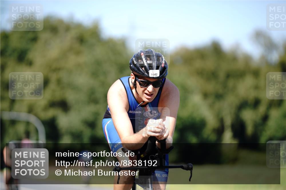 07.09.2025 - 19. Norderstedt Triathlon Michael Burmester http://msf.ph/oto/8838192 07.09.2025 14:26:48 Radfahren 476, 900, 1042 meine-sportfotos.de
