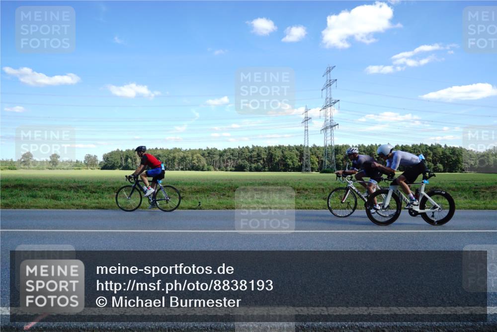 07.09.2025 - 19. Norderstedt Triathlon Michael Burmester http://msf.ph/oto/8838193 07.09.2025 14:14:46 Radfahren  meine-sportfotos.de