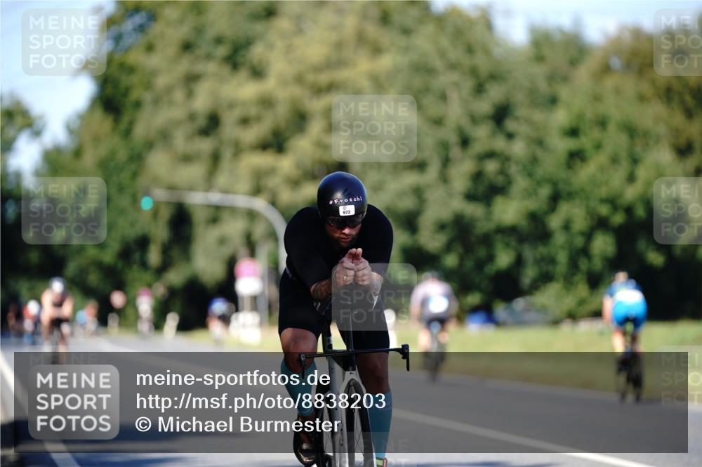 07.09.2025 - 19. Norderstedt Triathlon Michael Burmester http://msf.ph/oto/8838203 07.09.2025 14:26:54 Radfahren 972 meine-sportfotos.de