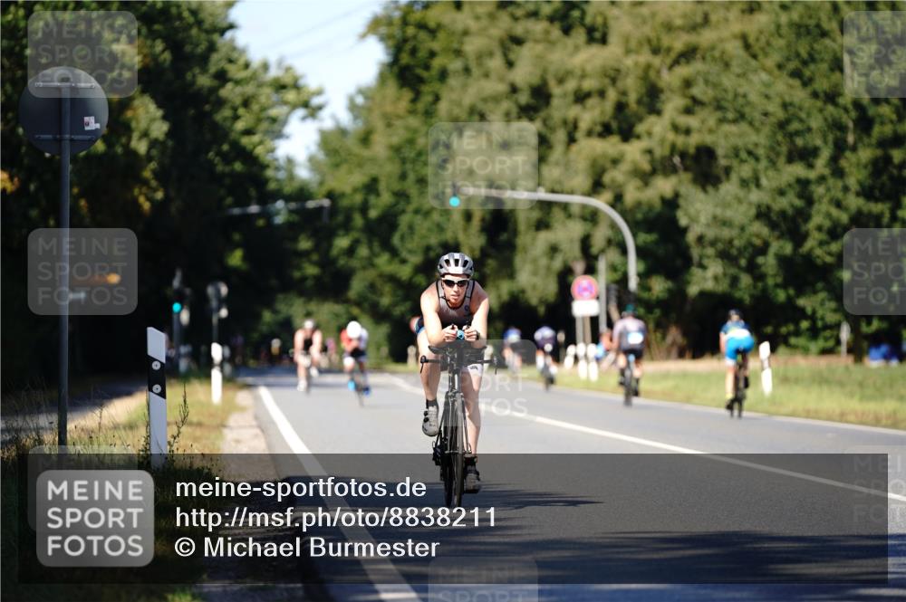 07.09.2025 - 19. Norderstedt Triathlon Michael Burmester http://msf.ph/oto/8838211 07.09.2025 14:26:56 Radfahren 450, 972 meine-sportfotos.de