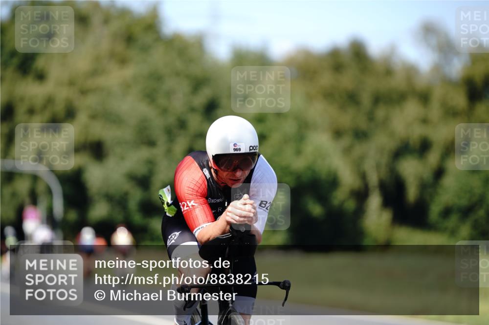 07.09.2025 - 19. Norderstedt Triathlon Michael Burmester http://msf.ph/oto/8838215 07.09.2025 14:27:03 Radfahren 969 meine-sportfotos.de