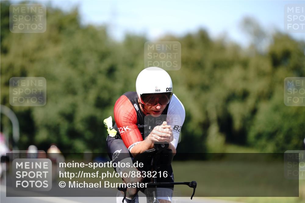07.09.2025 - 19. Norderstedt Triathlon Michael Burmester http://msf.ph/oto/8838216 07.09.2025 14:27:03 Radfahren 969 meine-sportfotos.de