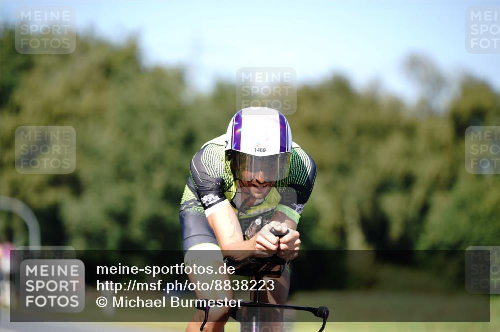 07.09.2025 - 19. Norderstedt Triathlon Michael Burmester http://msf.ph/oto/8838223 07.09.2025 14:27:21 Radfahren 993, 1469 meine-sportfotos.de